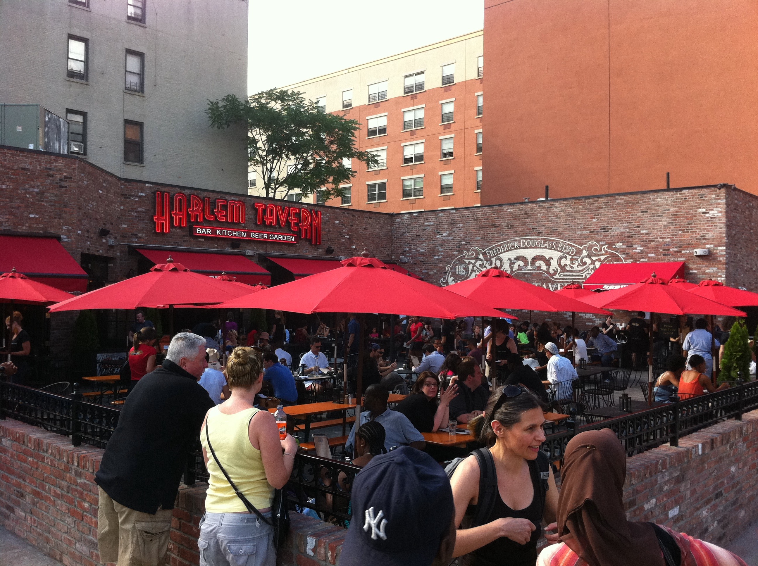 Harlem Tavern Outdoor Dining